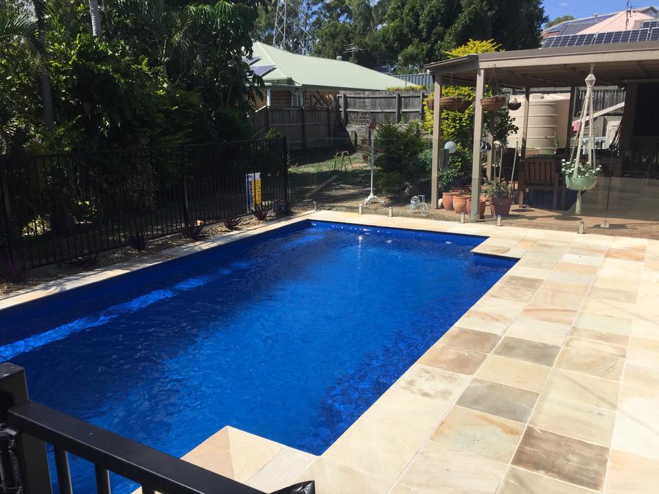 Bellino fibreglass pool