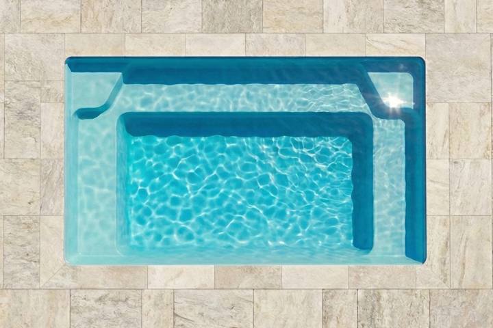 Bastia fibreglass pool — 3.20m × 2.00m